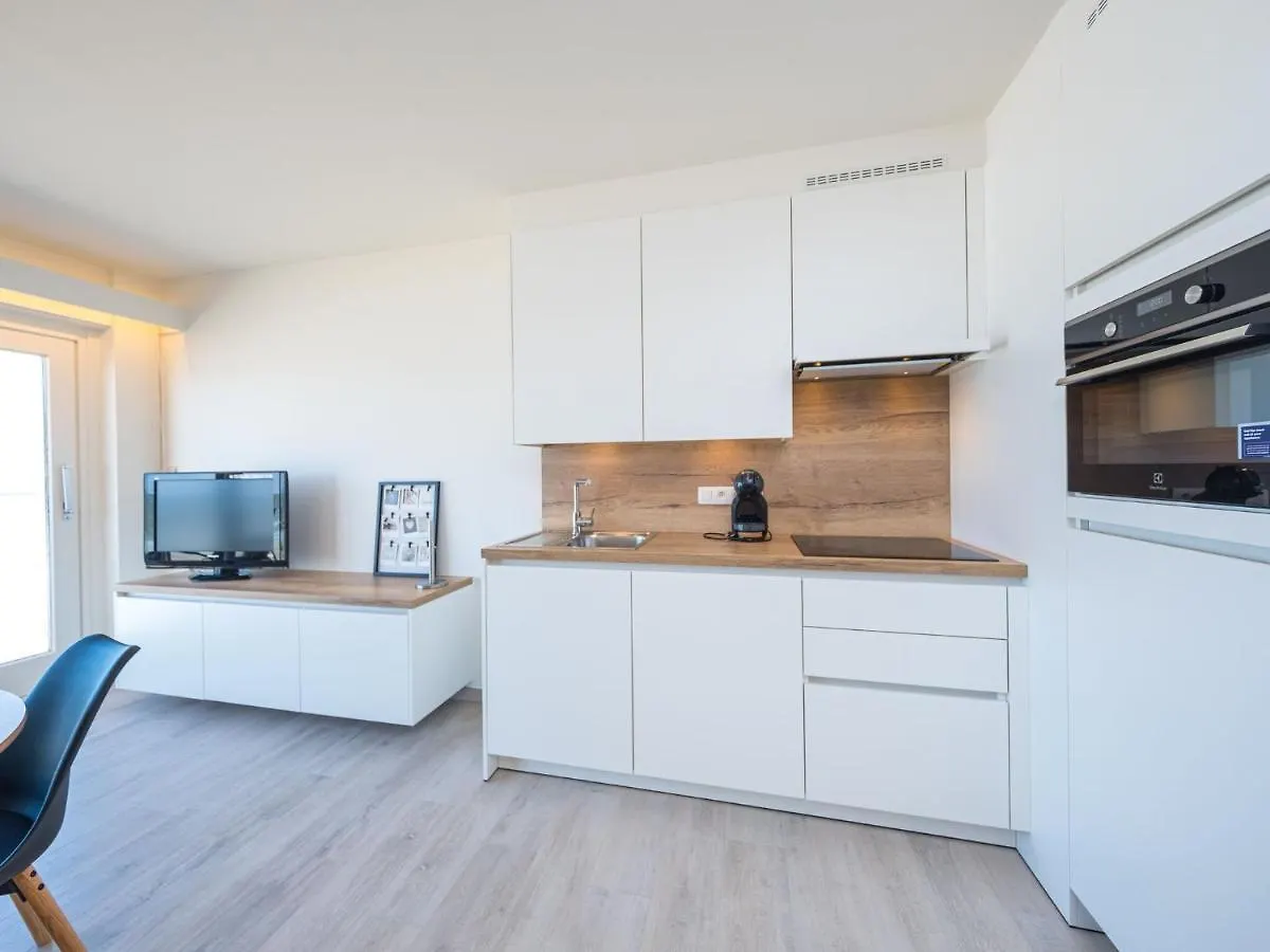 Appealing Apartment With Sea-View Middelkerke