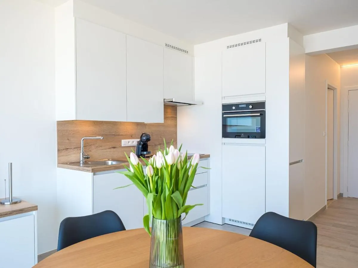 Appealing Apartment With Sea-View Middelkerke
